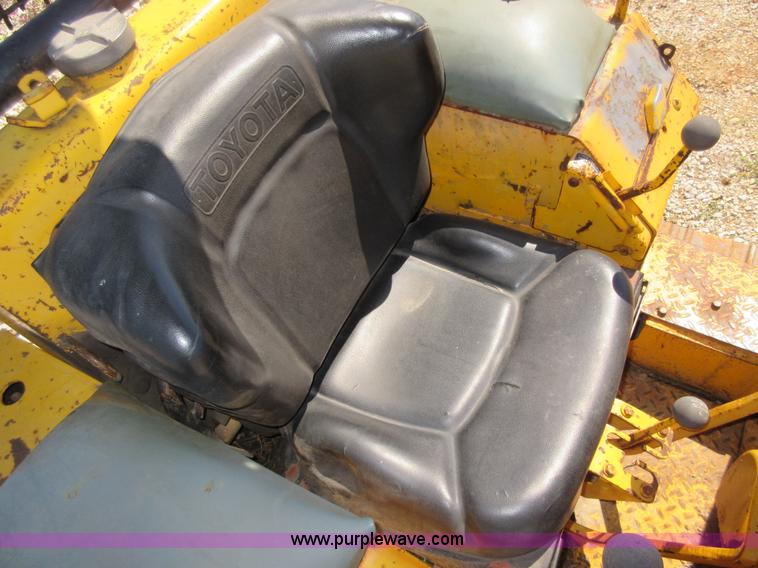 image for item F8452 1979 John Deere 350C track loader