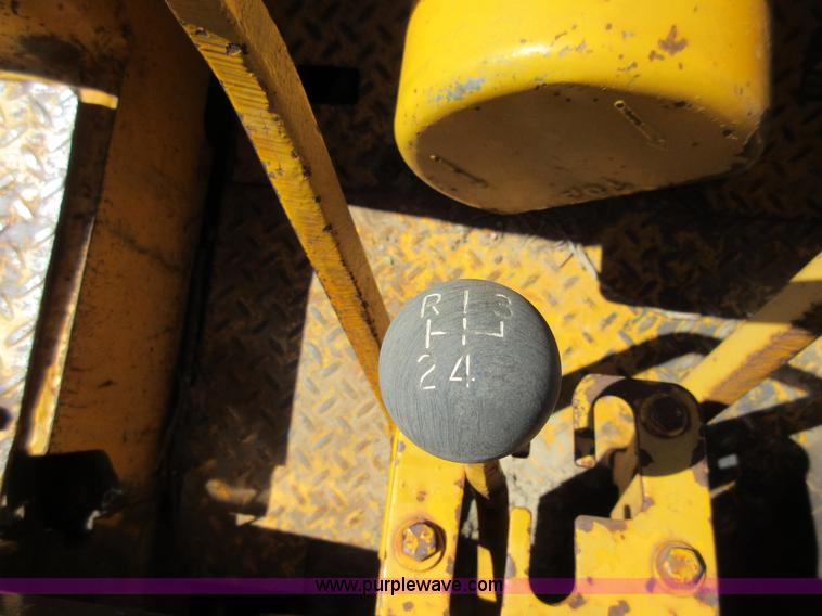 image for item F8452 1979 John Deere 350C track loader