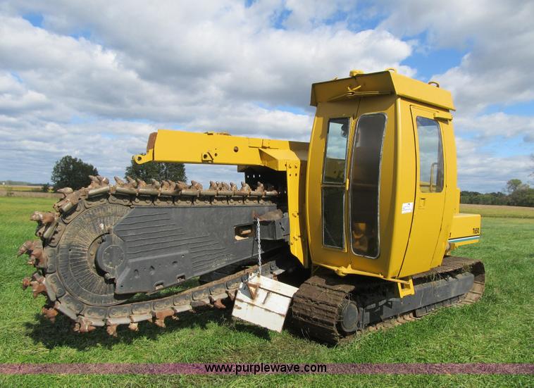 image for item G6510 1987 Vermeer T650 trencher