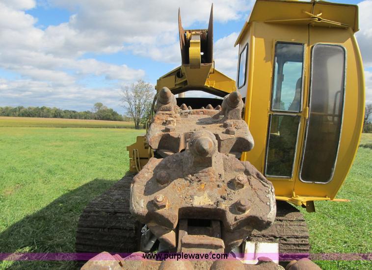 image for item G6510 1987 Vermeer T650 trencher