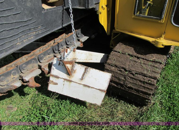 image for item G6510 1987 Vermeer T650 trencher