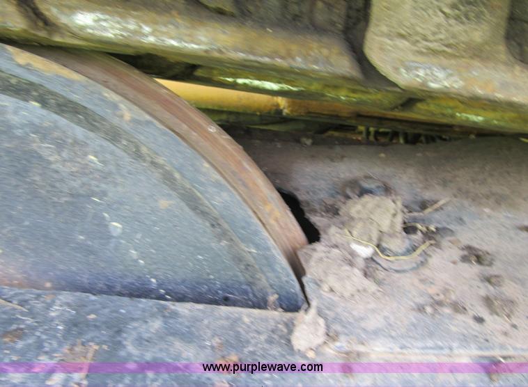 image for item G6510 1987 Vermeer T650 trencher