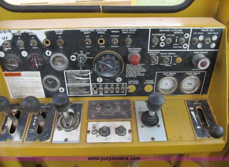 image for item G6510 1987 Vermeer T650 trencher