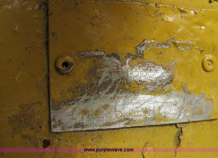 image for item G6510 1987 Vermeer T650 trencher