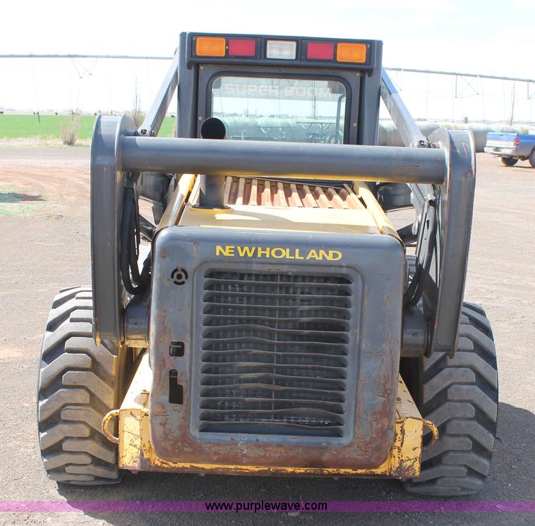 image for item H1547 2005 New Holland LS190 skid steer