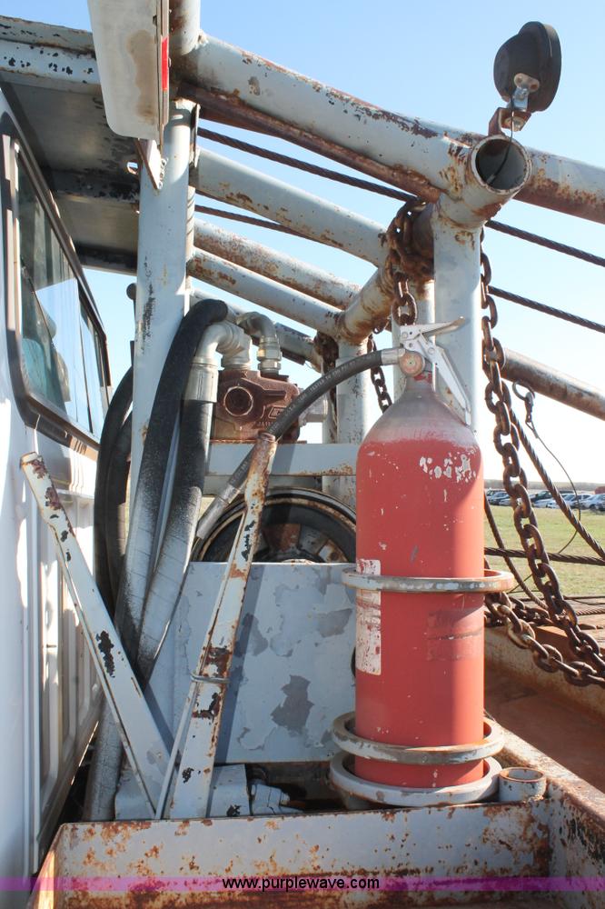 image for item H1565 Gin pole truck bed