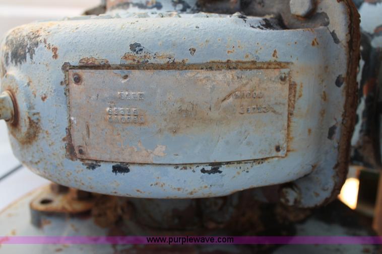 image for item H1565 Gin pole truck bed