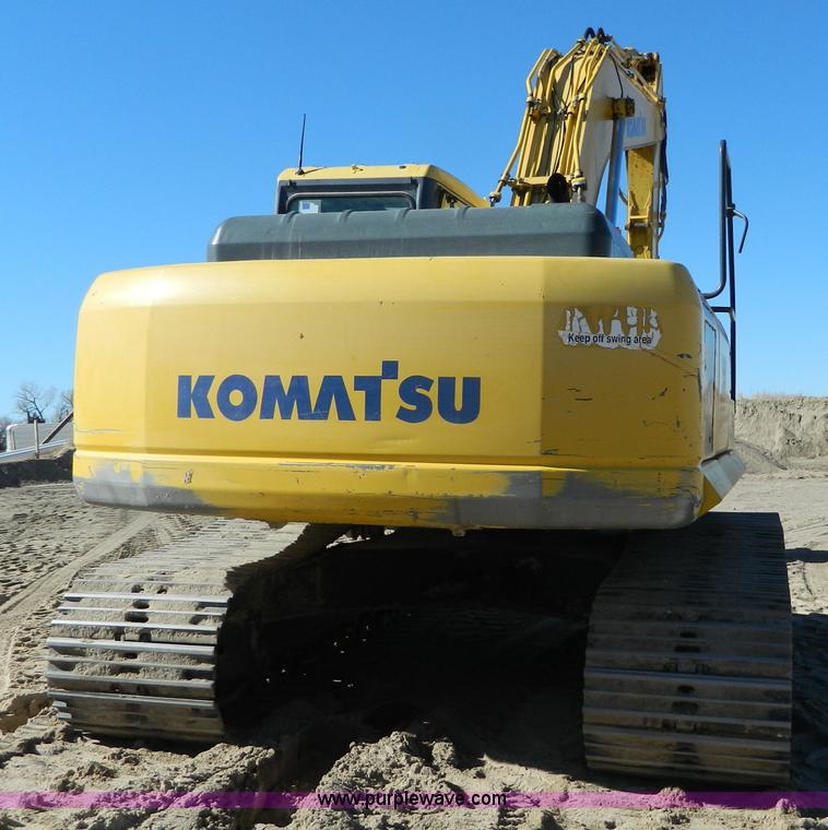 image for item H2273 2003 Komatsu PC200LC-7 excavator