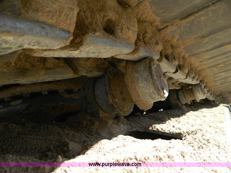 image for item H2273 2003 Komatsu PC200LC-7 excavator