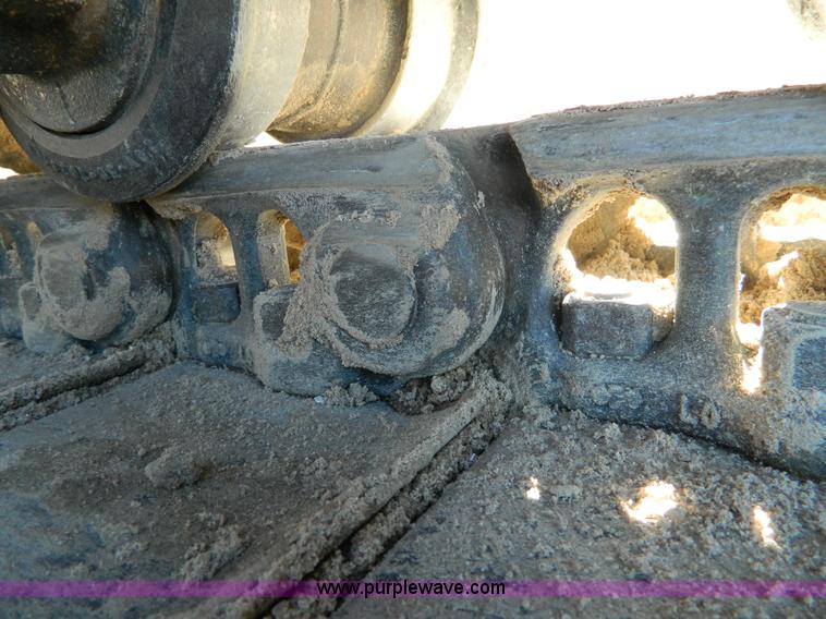 image for item H2273 2003 Komatsu PC200LC-7 excavator