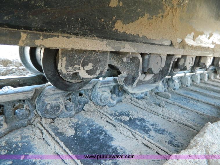 image for item H2273 2003 Komatsu PC200LC-7 excavator