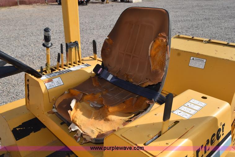 image for item H5233 Vermeer V8550A trencher