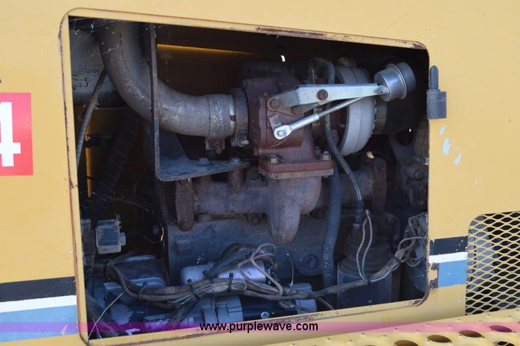 image for item H5233 Vermeer V8550A trencher