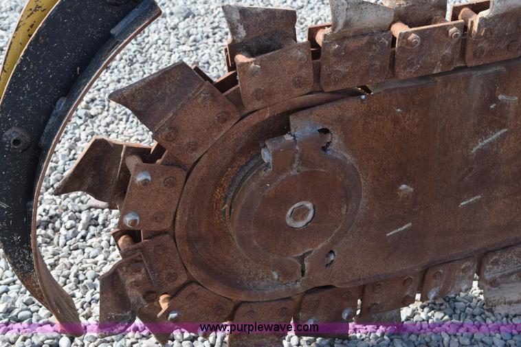 image for item H5233 Vermeer V8550A trencher