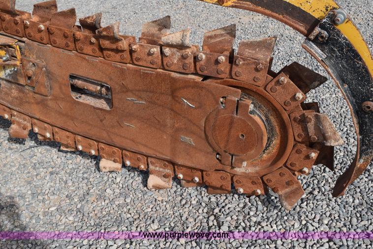 image for item H5233 Vermeer V8550A trencher