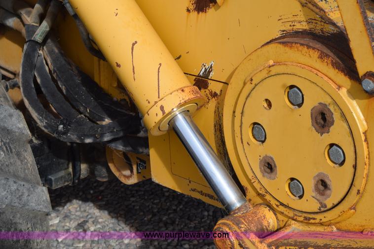 image for item H5233 Vermeer V8550A trencher