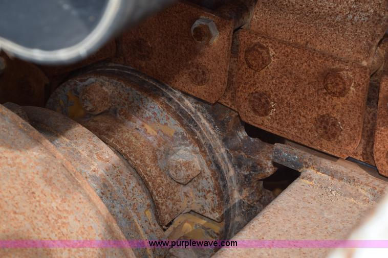 image for item H5233 Vermeer V8550A trencher