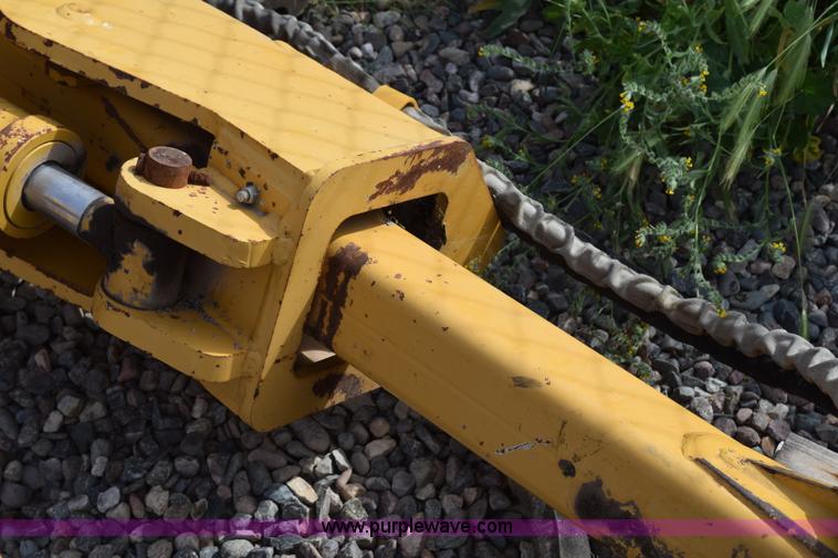 image for item H5233 Vermeer V8550A trencher