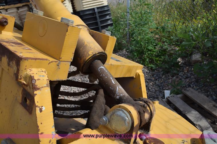 image for item H5233 Vermeer V8550A trencher