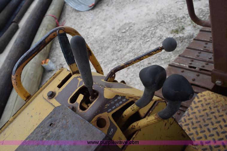 image for item H5238 1993 Case 550E dozer