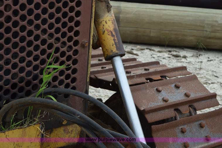 image for item H5238 1993 Case 550E dozer