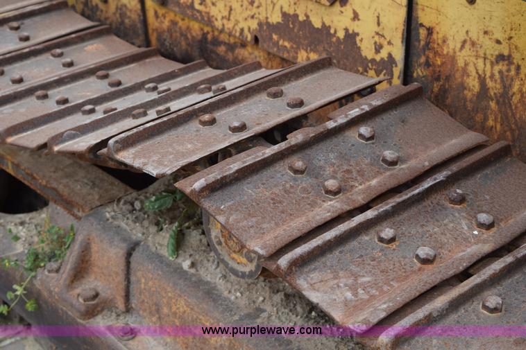 image for item H5238 1993 Case 550E dozer