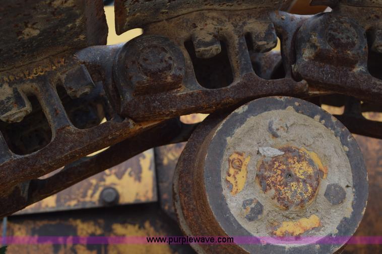 image for item H5238 1993 Case 550E dozer