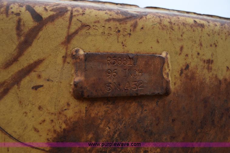 image for item H5238 1993 Case 550E dozer