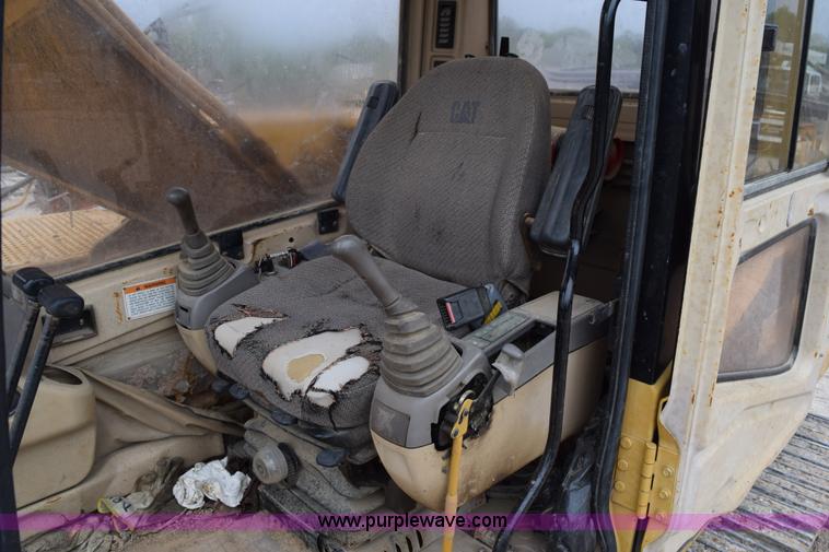 image for item H5239 1998 Caterpillar 320BL excavator