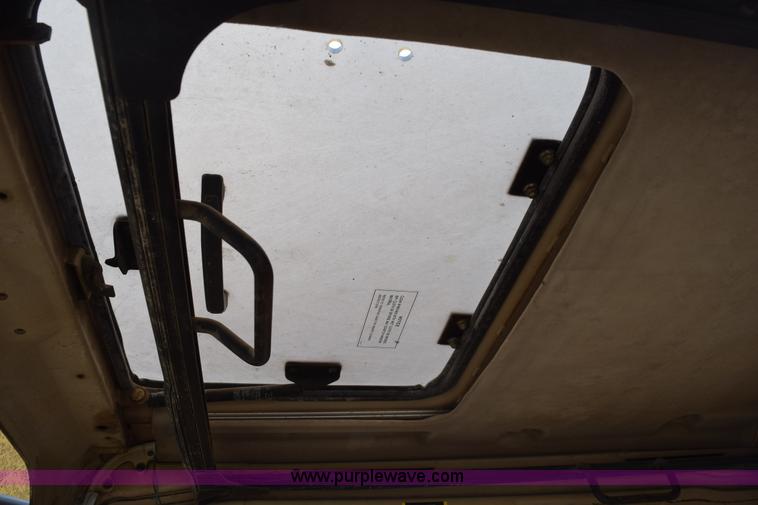 image for item H5239 1998 Caterpillar 320BL excavator