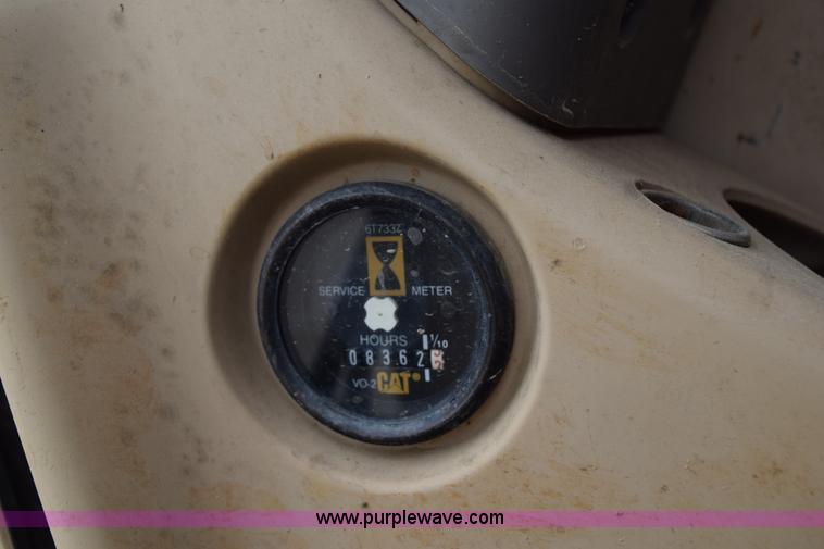 image for item H5239 1998 Caterpillar 320BL excavator