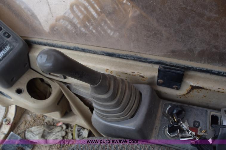 image for item H5239 1998 Caterpillar 320BL excavator