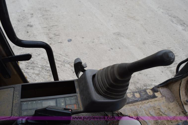 image for item H5239 1998 Caterpillar 320BL excavator