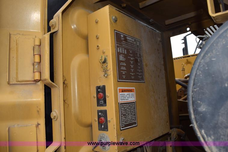 image for item H5239 1998 Caterpillar 320BL excavator