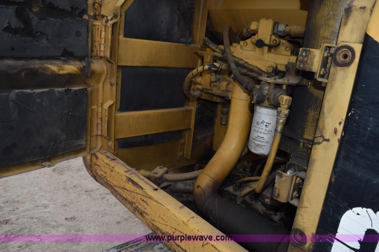image for item H5239 1998 Caterpillar 320BL excavator