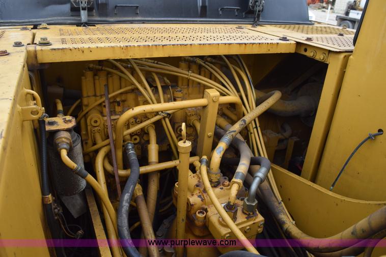 image for item H5239 1998 Caterpillar 320BL excavator