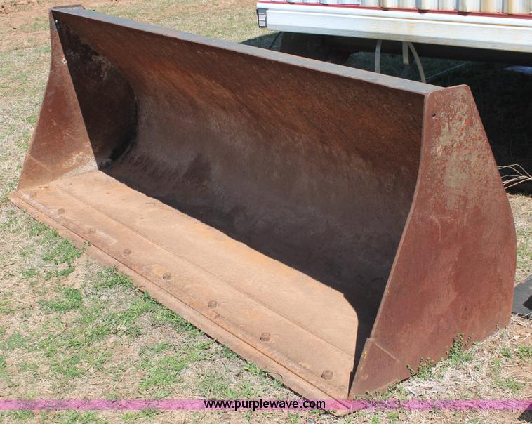 image for item H5863 92"W loader bucket