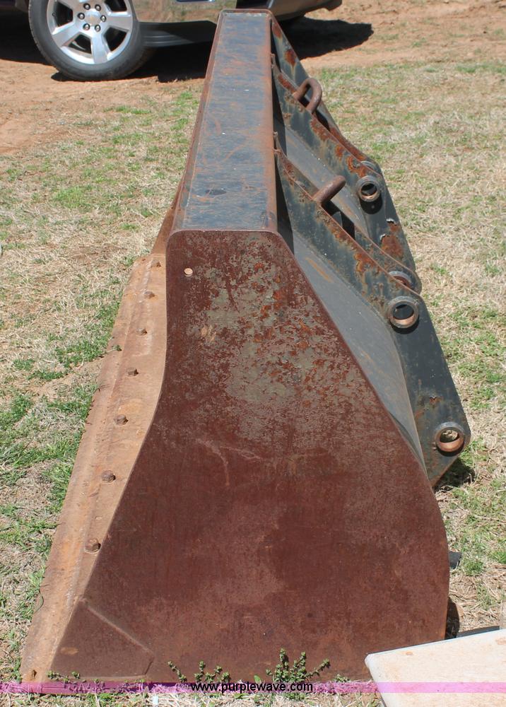 image for item H5863 92"W loader bucket
