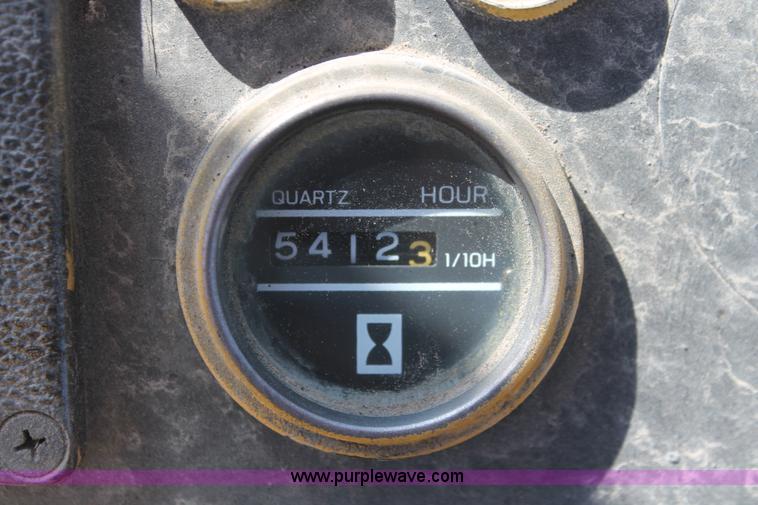 image for item H5864 1987 Komatsu WA150-1 wheel loader