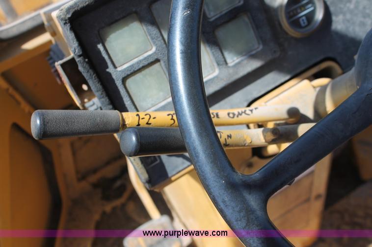 image for item H5864 1987 Komatsu WA150-1 wheel loader