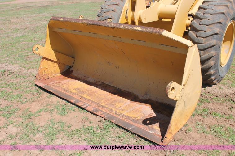 image for item H5864 1987 Komatsu WA150-1 wheel loader