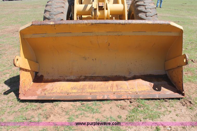 image for item H5864 1987 Komatsu WA150-1 wheel loader