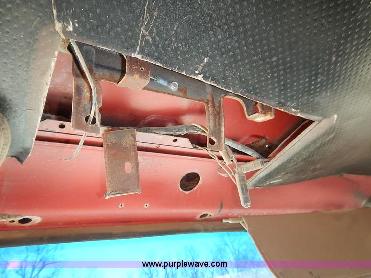 image for item H7908 1978 Ford 9000 water truck