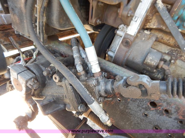 image for item H7908 1978 Ford 9000 water truck