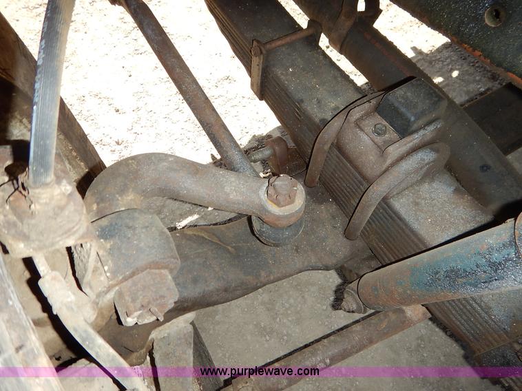 image for item H7908 1978 Ford 9000 water truck