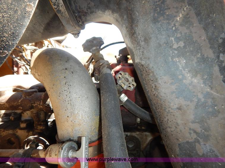 image for item H7908 1978 Ford 9000 water truck