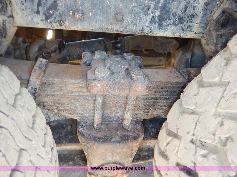 image for item H7908 1978 Ford 9000 water truck