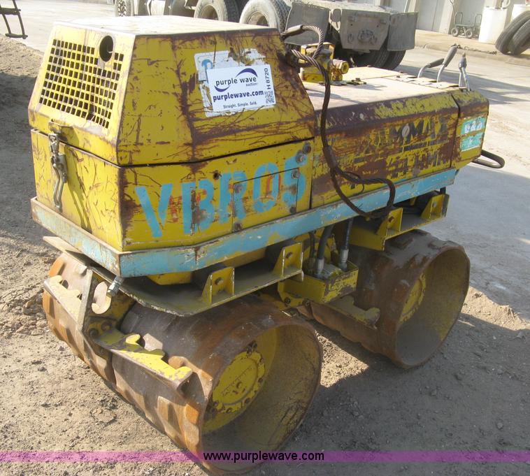 image for item H8720 1996 Multiquip Rammax RW1404-MR trench compactor