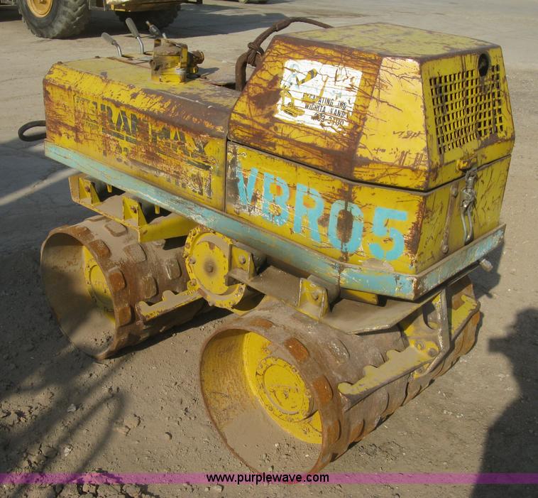 image for item H8720 1996 Multiquip Rammax RW1404-MR trench compactor