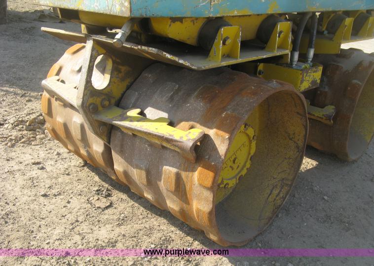 image for item H8720 1996 Multiquip Rammax RW1404-MR trench compactor